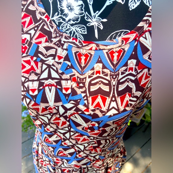 NWT Lularoe Amelia Dress Size Large L Dipped Pattern - Picture 6 of 8